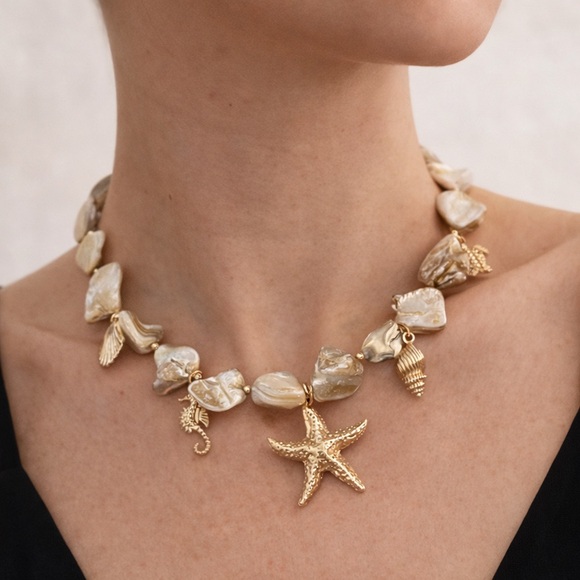Zara Jewelry - Seashell Starfish Summer Necklace